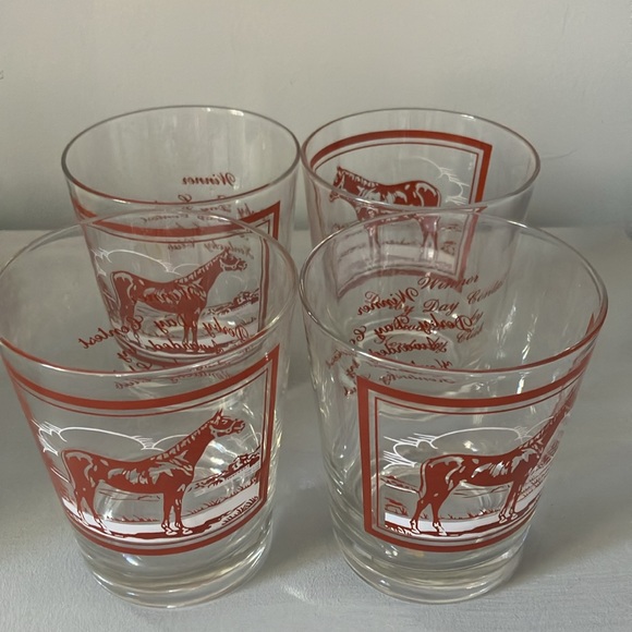 Set of 4 Kentucky Derby Club winner horse glasses vintage?? - Picture 5 of 8